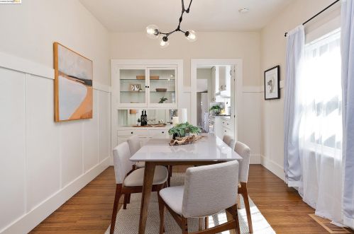 6220 Baker St, Oakland, CA 94608-1315