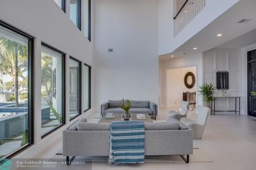 225 Osprey Ct, Vero Beach FL 32963-2652 exterior