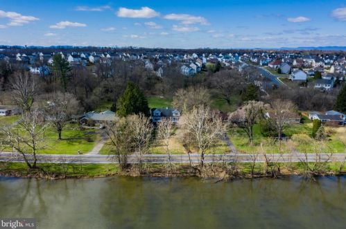 5116 Erbs Bridge Rd, Navy Sup Dpt, PA 17050-2432