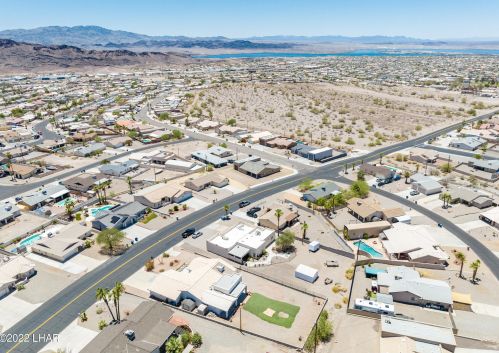 3811 Buena Vis Ave, Lake Havasu City AZ  86406-8873 exterior