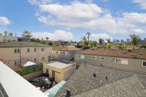 979 Laurel St, San Diego CA 92105-4736 exterior