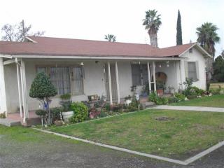 4898 Church Ave, Fresno, CA 93706-9409