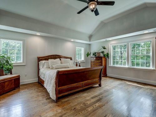 27 Stonehenge Rd, Warwick NY  10990-2354 exterior