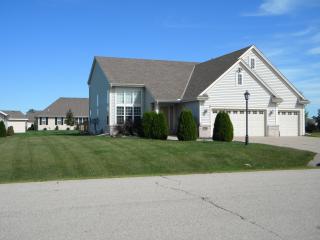 803 Henley St, Eagle, WI 53119-2273