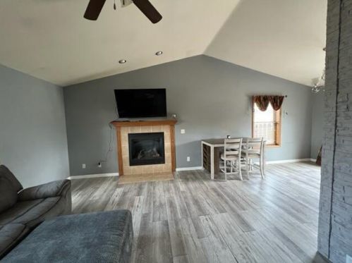 348 Woodridge Pl, Manitowoc WI  54220-7169 exterior