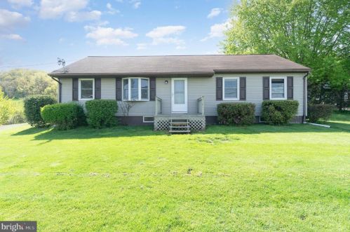 2816 Susquehanna Trl, Mckee Half Falls, PA 17864-9517