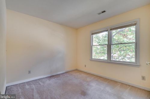 6404 Forest Grove Dr, Fredericksburg VA  22407-6344 exterior