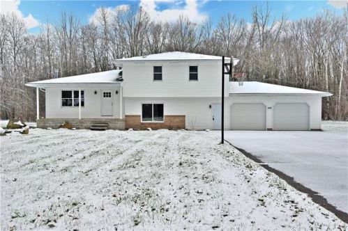 5440 King Graves Rd, Vienna, OH 44473-9717