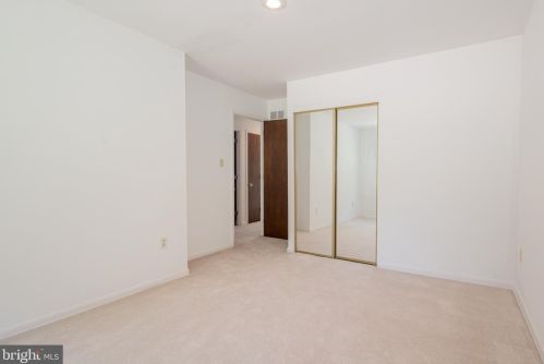 253 Pond Dr, Hockessin DE  19707-9241 exterior