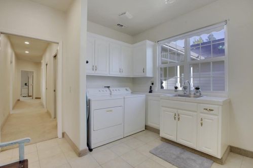 125 Scotia Pne Cir, Grass Valley CA  95945-5418 exterior