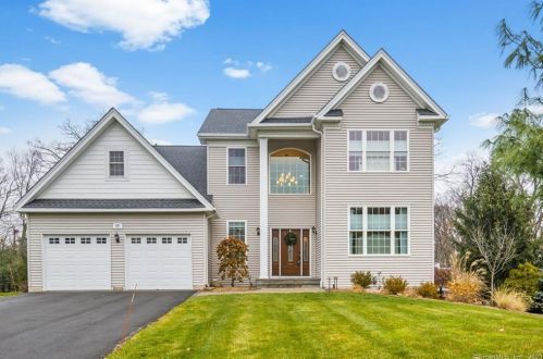 40 Barn Hill Rd, Bloomfield, CT 06002-1240