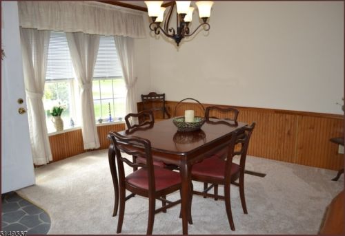 14 Caroline Dr, Belvidere NJ  07823-2849 exterior