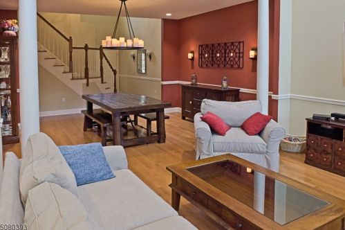 10 Abigail Way, Sparta, NJ 07871-2632