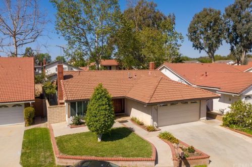 2749 Aubrey Pl, Fullerton, CA 92833-1425