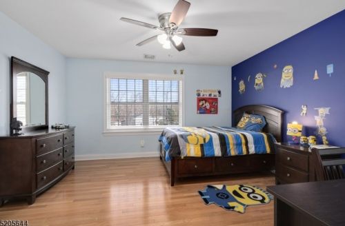 409 Beverwyck Rd, Parsippany NJ  07054-1537 exterior