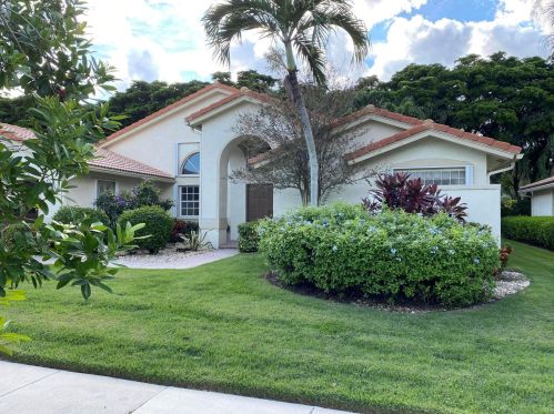 7488 Falls Rd, Boynton Beach, FL 33437-6315