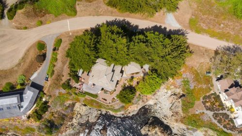 14240 Headlands Point Way, Mendocino CA  95460-9612 exterior