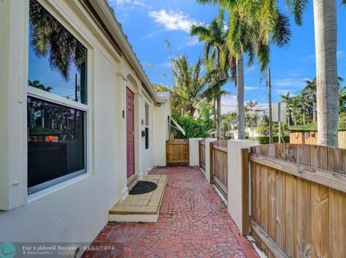 405 16th Ave, Hollywood, FL 33020-5103