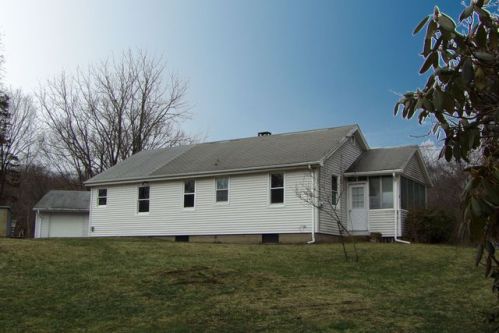 45 South Rd, Bozrah, CT 06334-1432