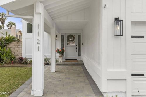 1121 Port Cir, Oxnard CA  93035-2212 exterior