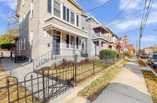 3631 Borden St, Cincinnati, OH 45223-2358