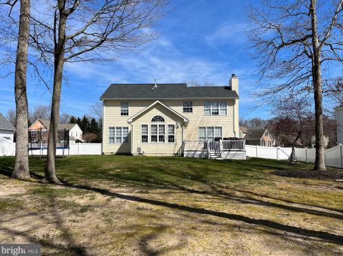 230 Pebble Vly Dr, Dover DE 19904-9469 exterior
