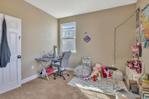 21252 Grapevine Dr, Grayson CA  95363-8903 exterior