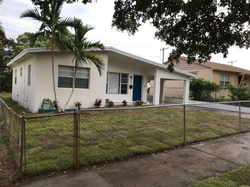846 30th St, West Palm Beach, FL 33407-5035