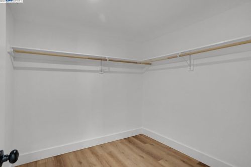 1324 76th Ave, Oakland CA  94621-2734 exterior