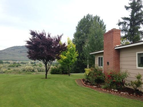 98 Oneil Rd, Oroville WA  98844-9550 exterior
