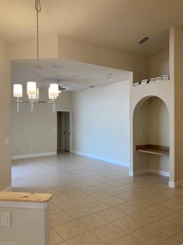 7565 Citrus Hill Ln, Naples FL  34109-0601 exterior