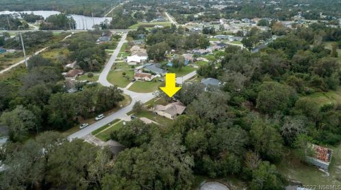 2033 Brewster Dr, Deltona FL  32738-9597 exterior