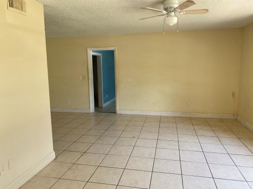 134 Naranja Ave, Fort Pierce, FL 34983-8446