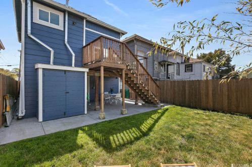 1470 12th St, Oakland CA 94607-2048 exterior