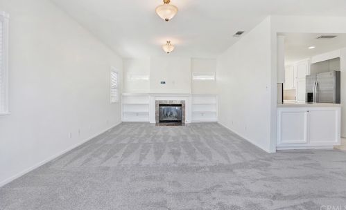 259 Loma Ave, Long Beach CA  90814-2744 exterior