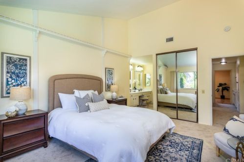 406 Massachusetts Ln, Placentia CA  92870-5017 exterior