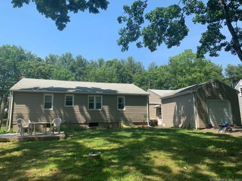 548 Wetherell St, Manchester, CT 06040-6351