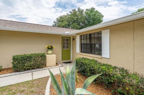 1562 Twin Palms Loop, Lutz FL  33559-6763 exterior