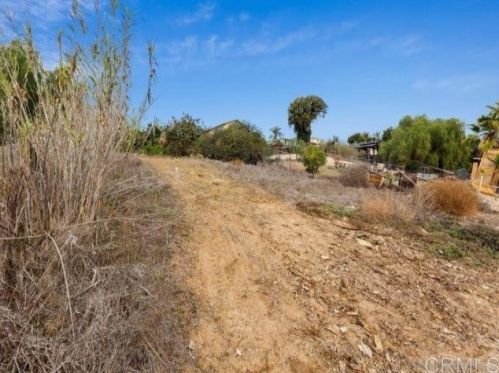 6634 Radio Dr, San Diego CA  92114-1611 exterior