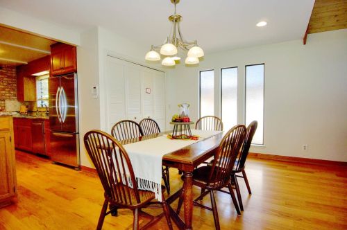 1737 Sweetbriar Dr, San Jose, CA 95125-4956