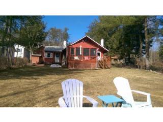 179 Channel Dr, Wells, VT 05774-1569