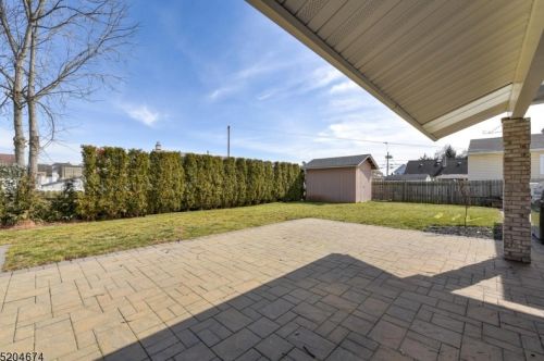 15 5th Ave, Manville NJ  08835-1321 exterior