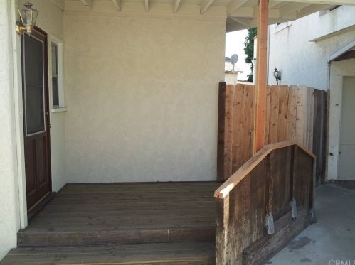 5845 Gaviota Ave, Long Beach CA  90805-4303 exterior