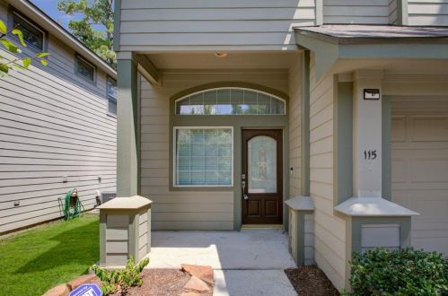 115 Burberry Cir, Conroe TX  77384-5065 exterior