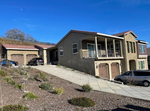 1315 Cornerstone Dr, Folsom, CA 95762-9592