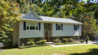 1460 Gravel Hill Rd, Vinton, VA 24179-5562