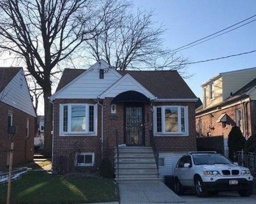 2525 Kingsland Ave, Bronx, NY 10469-6107