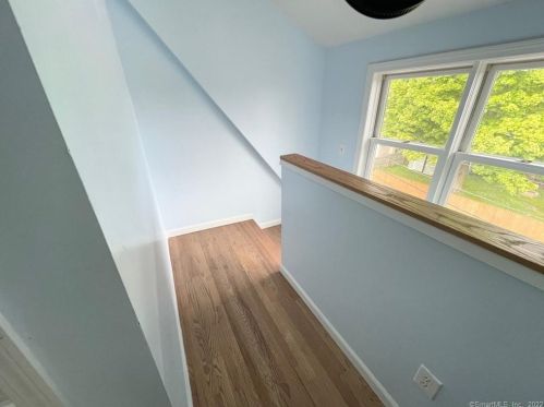 79 Botsford Ave, Milford CT  06460-5852 exterior
