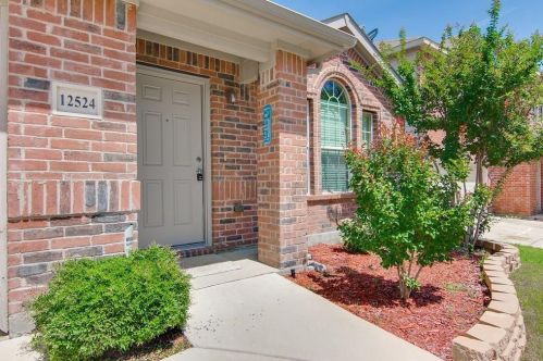 12524 Panorama Dr, Burleson TX  76028-7072 exterior