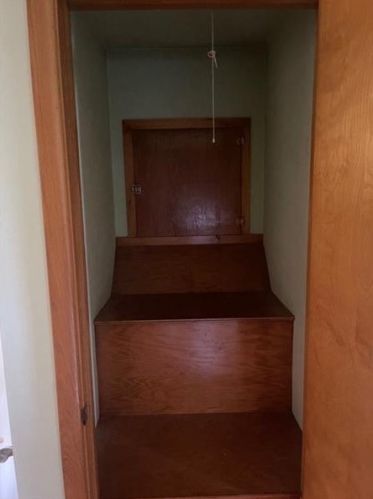 1403 Crestview Dr, Somerset PA  15501-2749 exterior